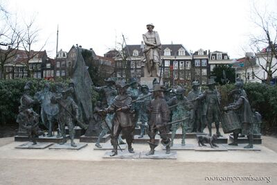 Statues on Rembrandtplein.
