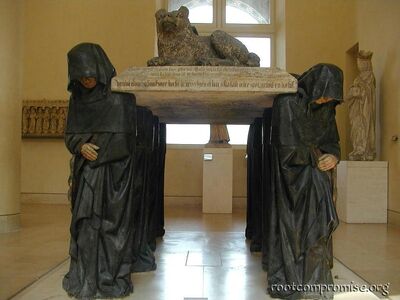 The Tomb of Philippe Pot from another angle.