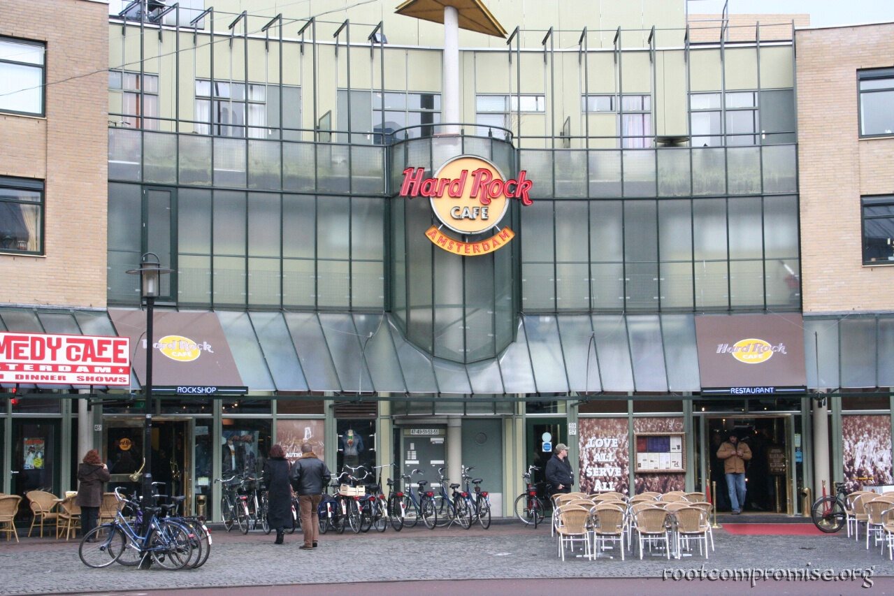 The Hard Rock.  An Island of American food in Amsterdam.