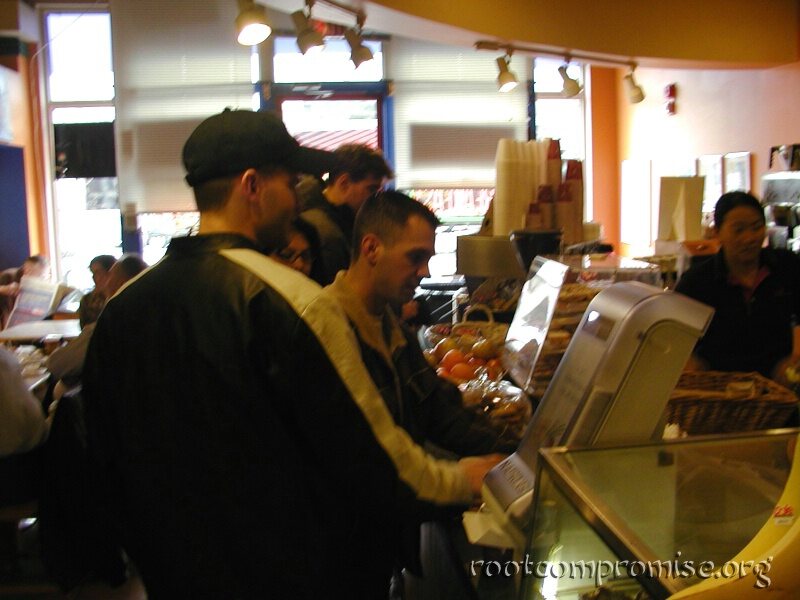HighWiz and Stitch getting breakfast Friday morning before sightseeing.