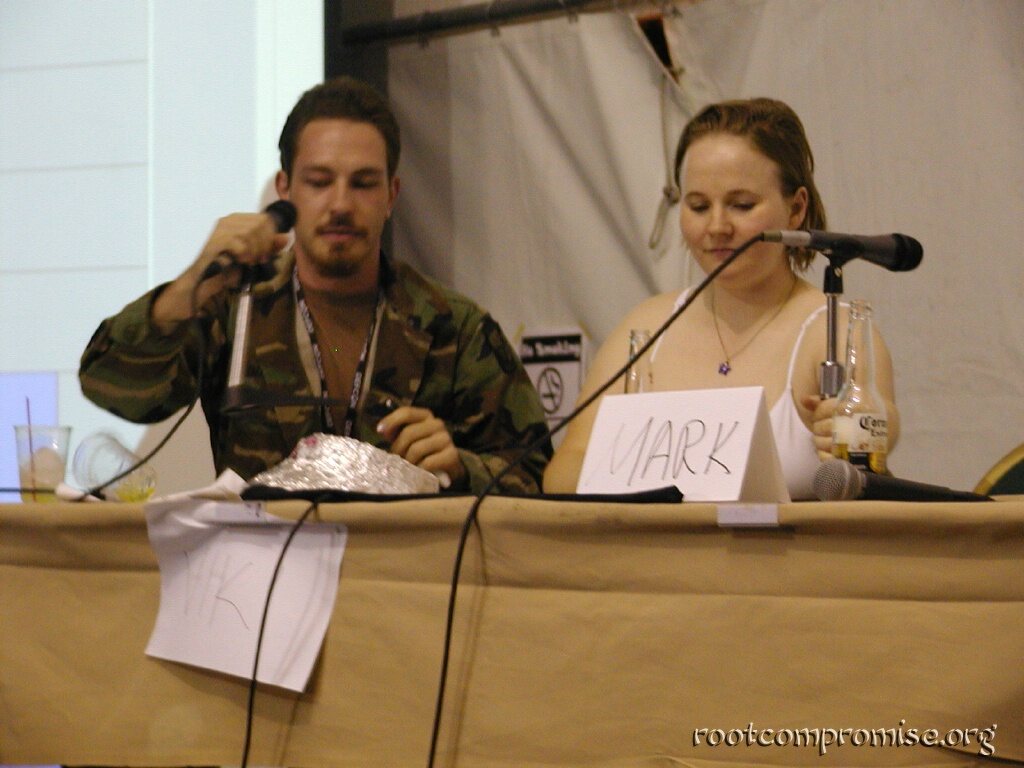 hackajar and viki.