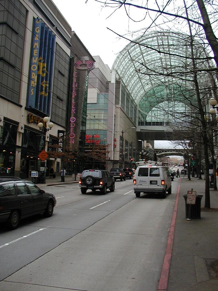 bh_windows_2004_019.jpg