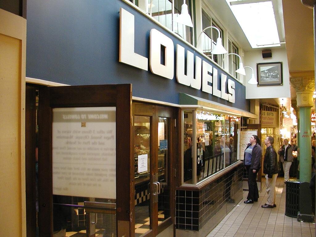 Back to Lowell's for some food.