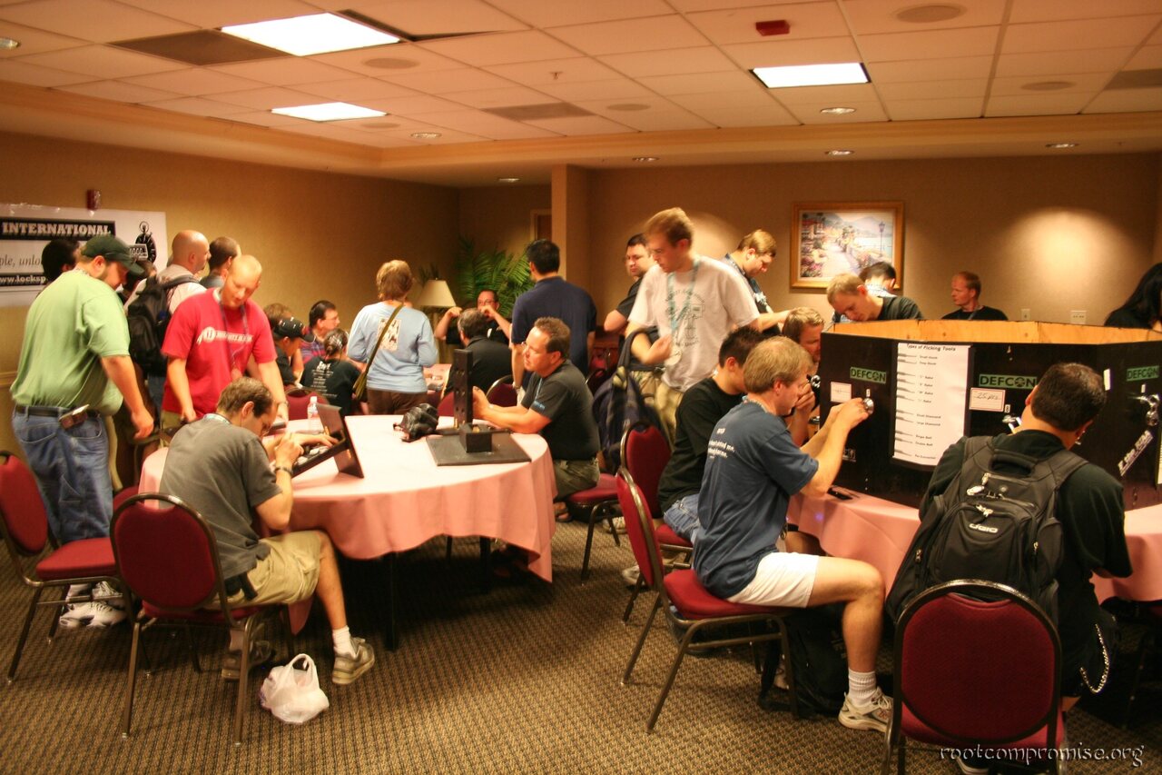 Defcon_14_031.jpg